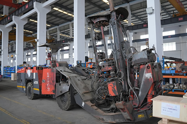采矿钻台车综合维修项目案例